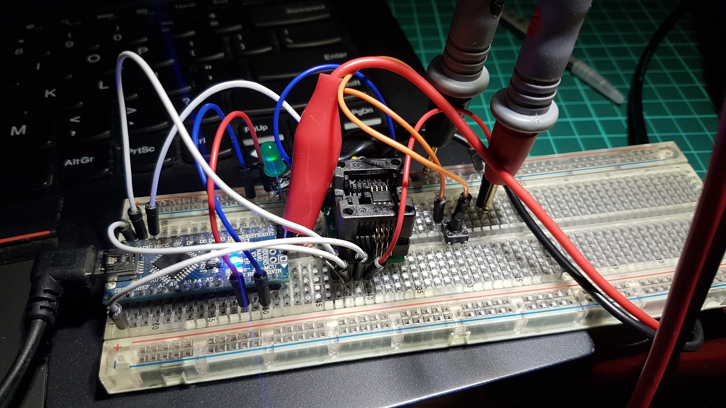 ATtiny13 programming rig